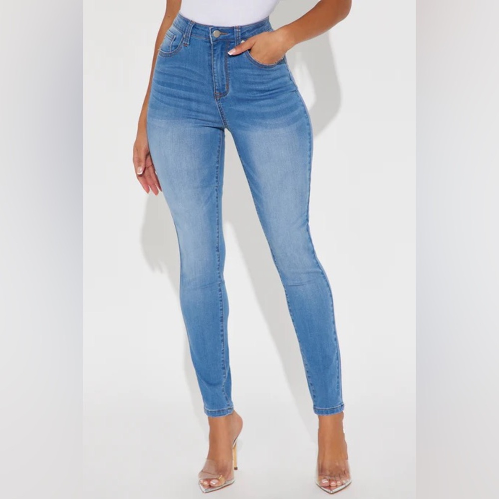 Brand New with Tag Medium Wash Fashion Nova Imani Stretch Skinny Jeans